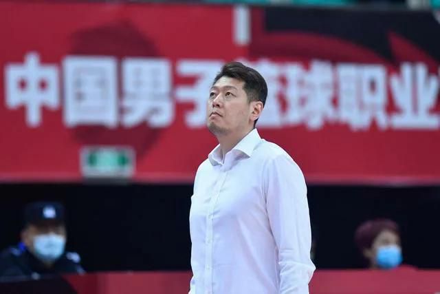 记者：斯卡洛尼和阿足协主席之间的关系已彻底破裂ESPN记者帕拉迪索消息，阿根廷主帅斯卡洛尼和足协主席塔皮亚之间的关系已彻底破裂。